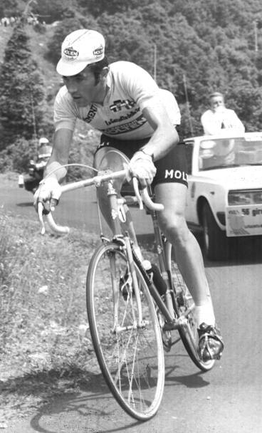 In fuga sulla salita del Monte Taburno, 12a tappa del Giro d&#39;Italia 1973 (Ap)